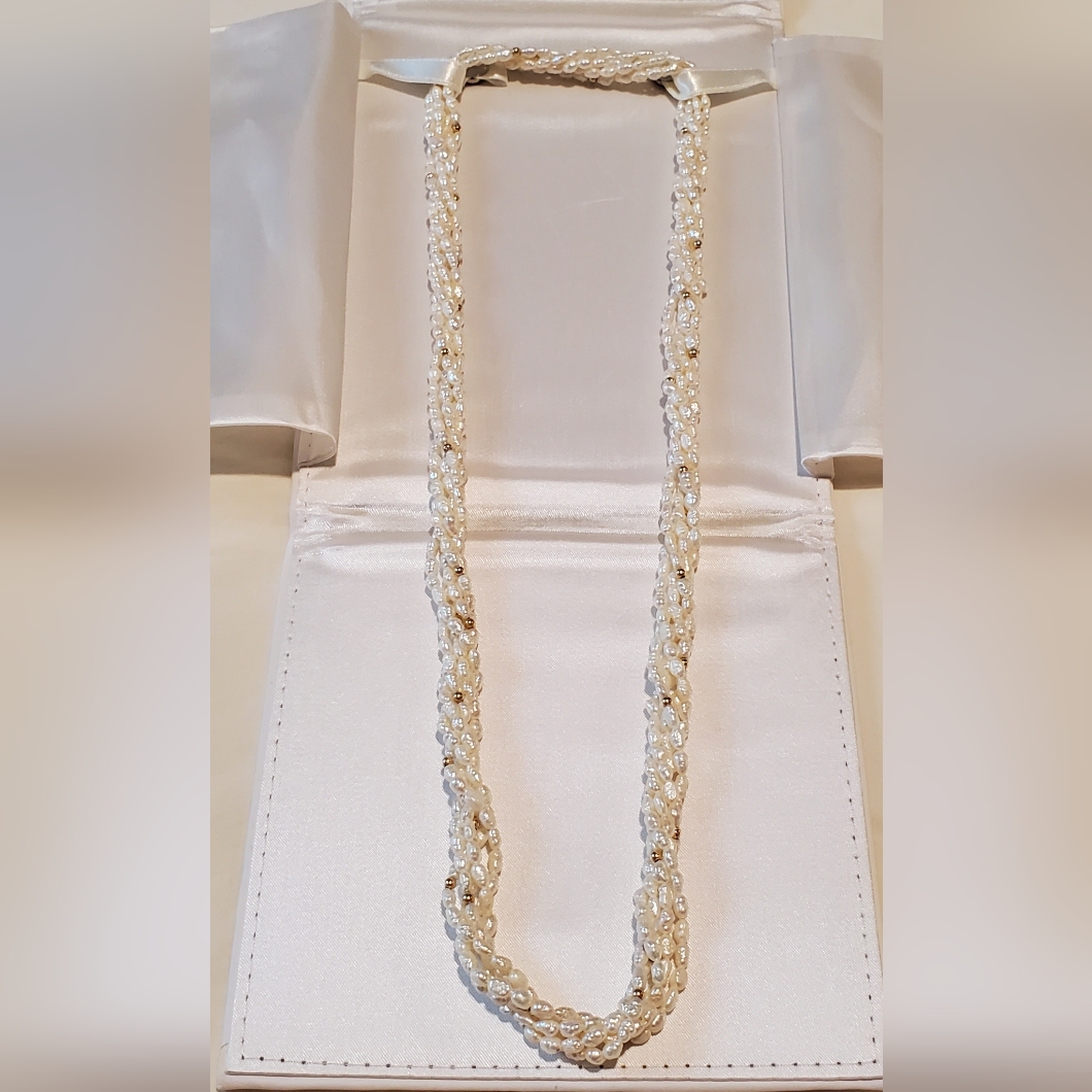 14 Kt Gold Rice Pearl Necklace
